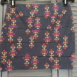 Nollie Tribal Print Gray Mini Skirt Size Medium